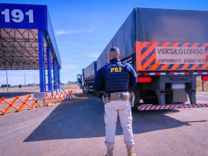 Fiscalização revela esquema suspeito e termina com apreensão de carretas clonadas