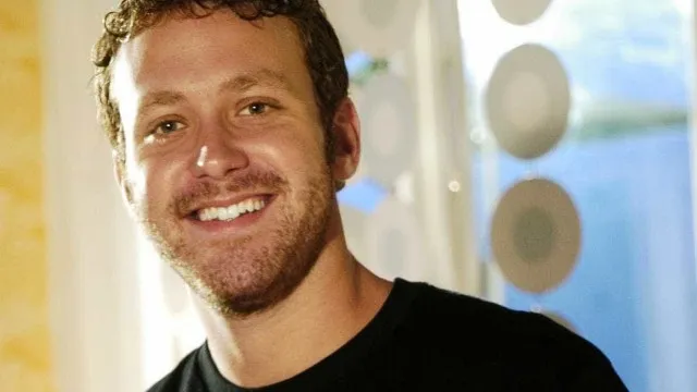 Sergio Hondjakoff, Cabeção de ‘Malhação’, vende vídeos personalizados nas redes sociais