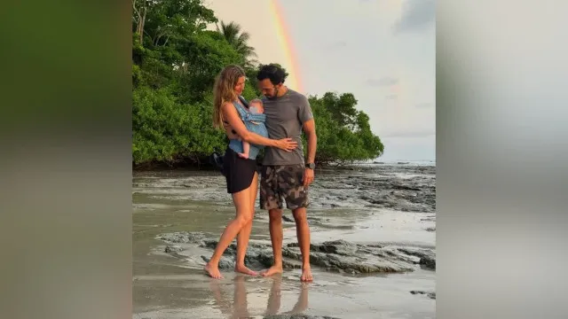 Gisele Bündchen publica fotos raras de família e faz declaração ao marido: ‘Você é inspiração’