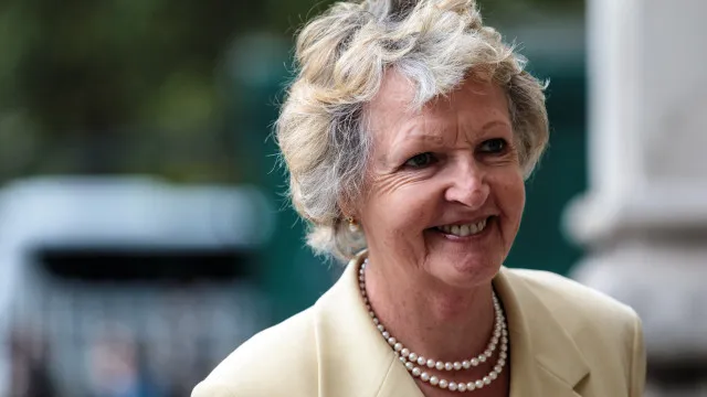 Morre Penelope Keith, atriz britânica da sitcom ‘The Good Life’, aos 86 anos
