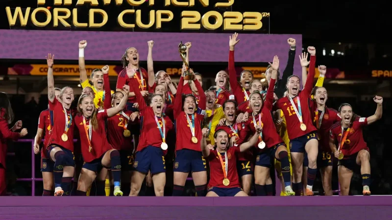Finalista da Copa masculina, Espanha pode “unificar” títulos mundiais