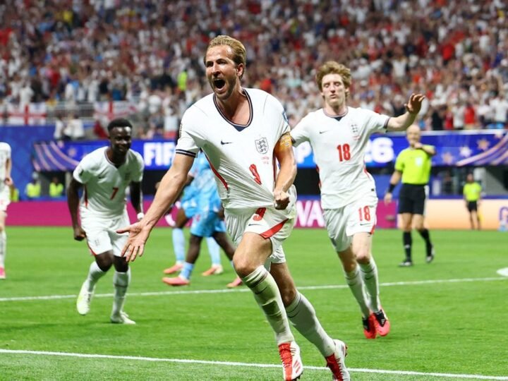 Inglaterra elimina RD Congo com dois gols de Kane e avança às oitavas