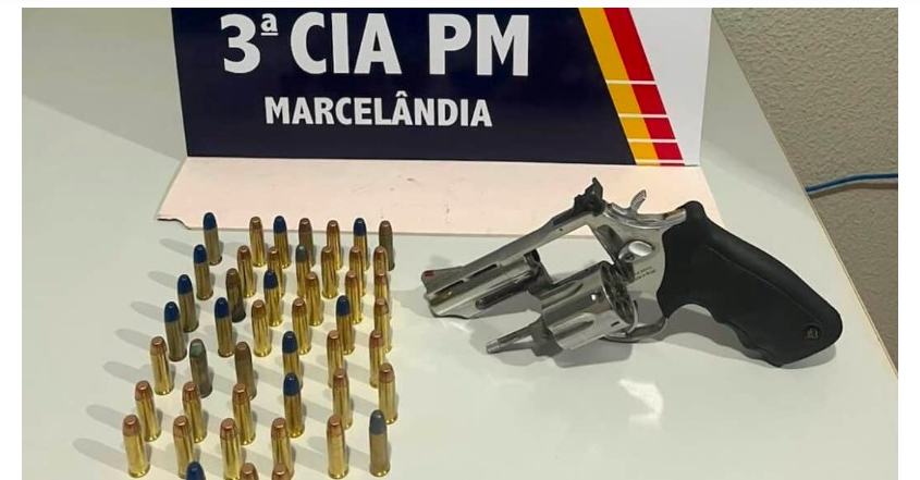 Homem é preso após polícia encontrar revólver escondido em caminhonete