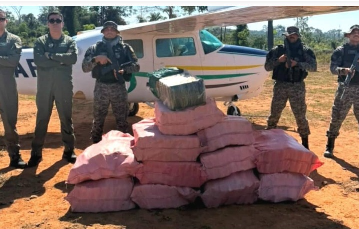 Operação integrada encontra meia tonelada de maconha enterrada e prende três suspeitos