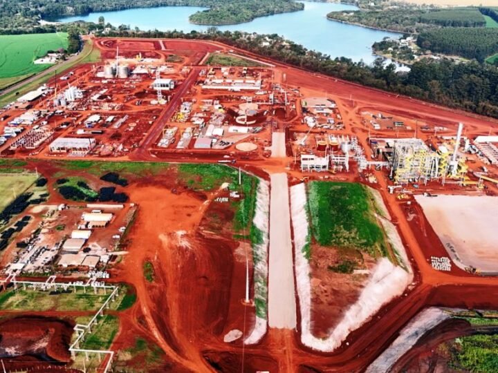 Coamo recebe R$ 60,5 milhões do BNDES para ampliação de armazenagem