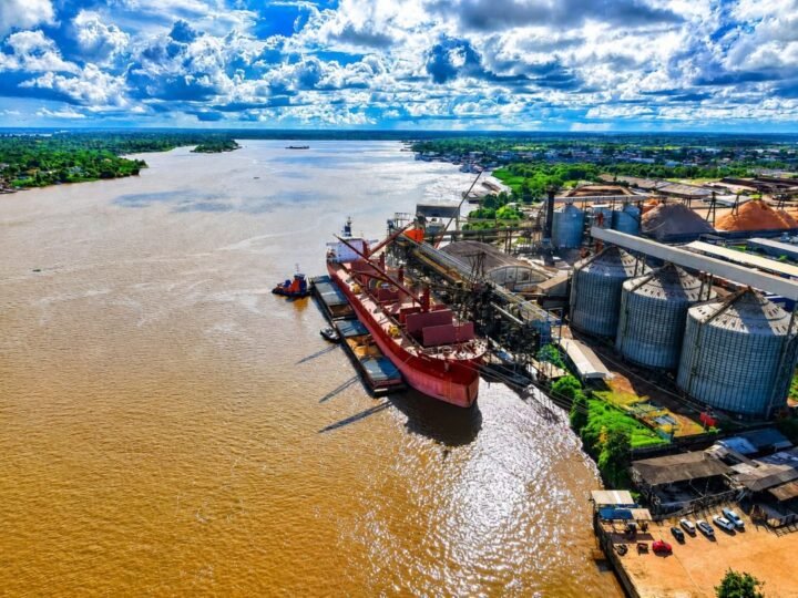 Paranaense Rocha inicia operação no Porto de Santana