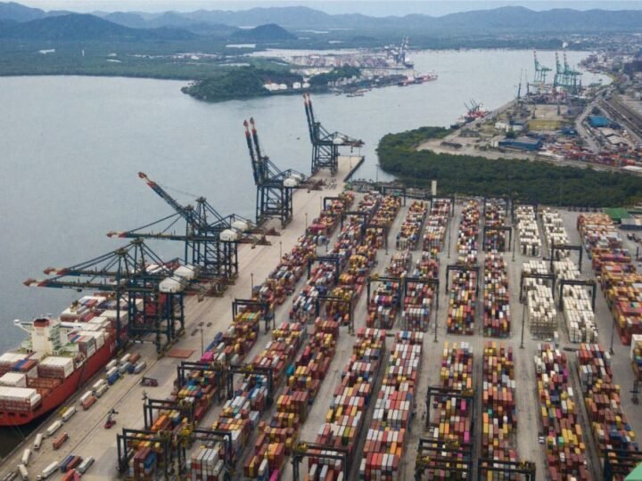 EUA impõem nova tarifa de 12,5% a produtos brasileiros