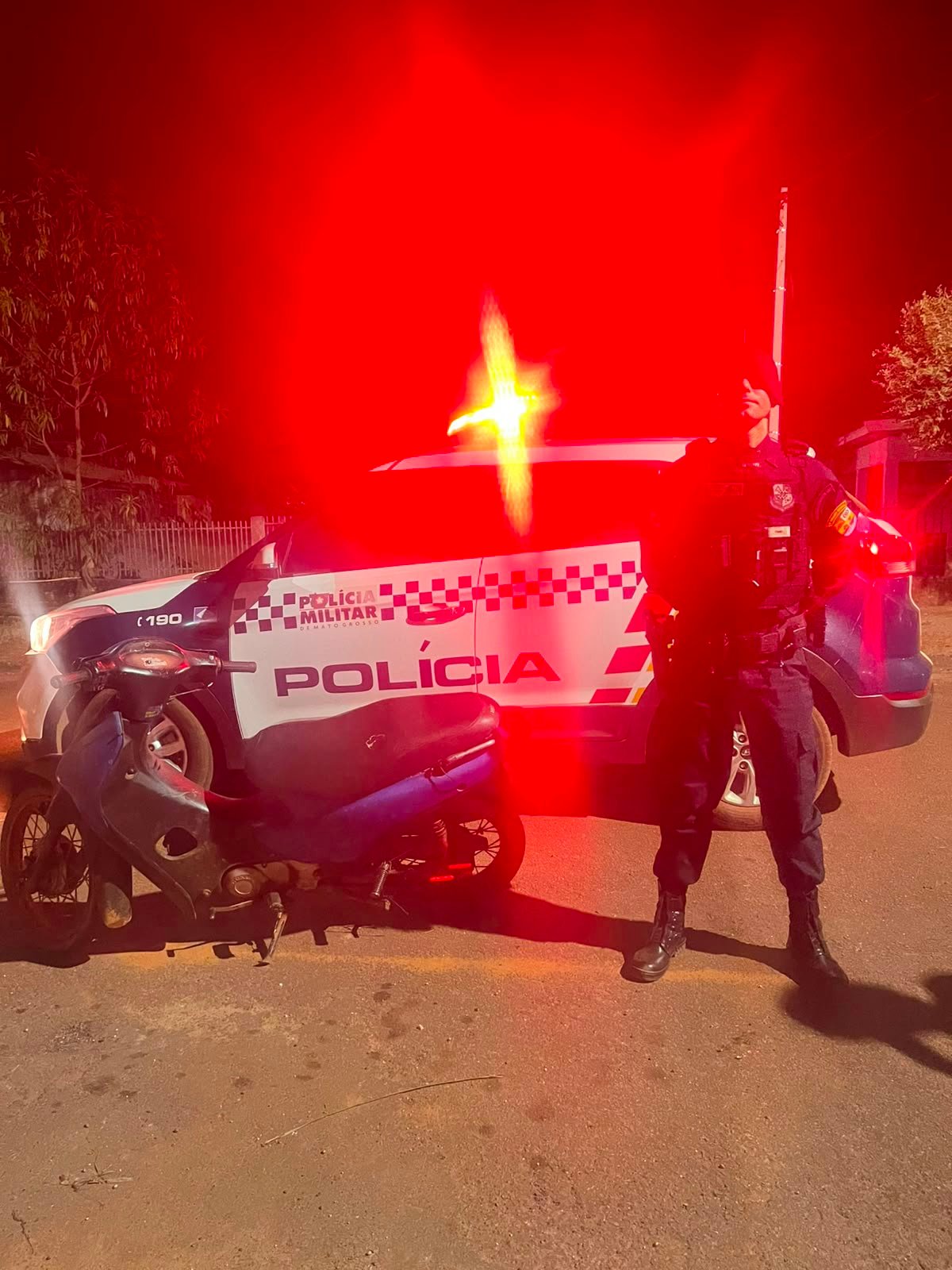 Adolescente é flagrado com moto furtada e sem placa durante abordagem policial em Marcelândia