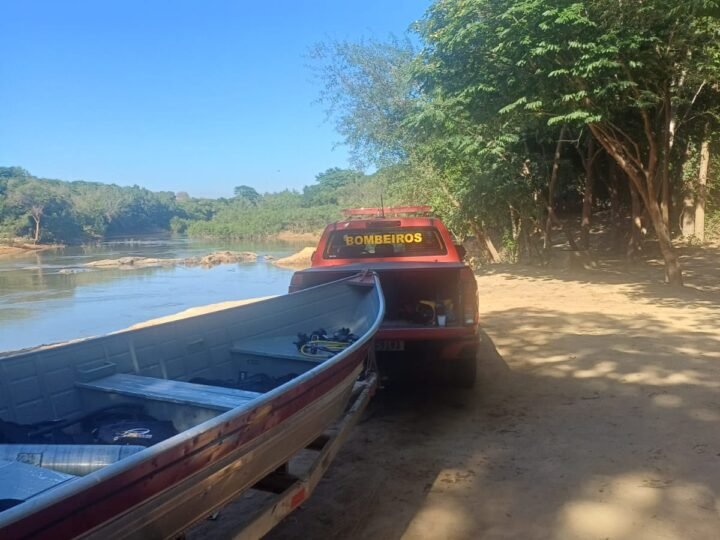 Homem morre afogado após entrar no Rio Peixotinho para tomar banho e ser localizado por mergulhadores em Matupá