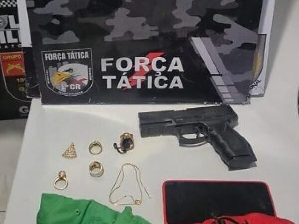 Bandidos sequestram mulheres na saída de igreja, exigem Pix e batem carro durante fuga