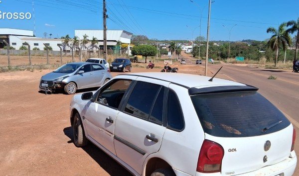 Colíder: Gol cruza preferencial e causa acidente com 3 veículos; dois feridos