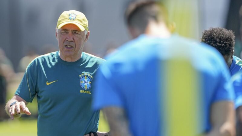 Ancelotti dá pista de Martinelli para vaga de Paquetá contra Noruega