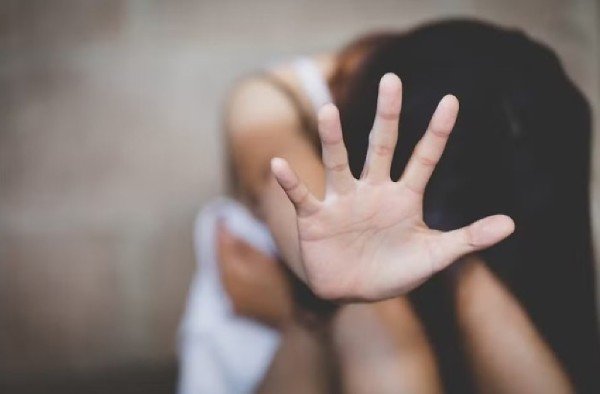 Sinop: Menina de 12 anos revela que é estuprada pelo padrasto e diz que irmã de 8 anos também foi vítima