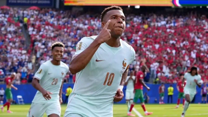 França é a primeira semifinalista da Copa após 2 a 0 sobre Marrocos