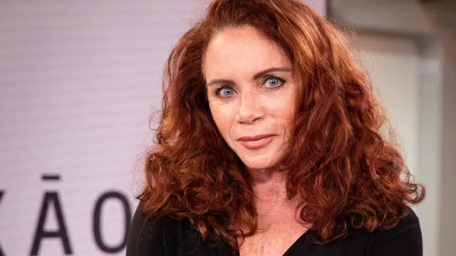 Leilane Neubarth relembra descoberta da bissexualidade aos 50