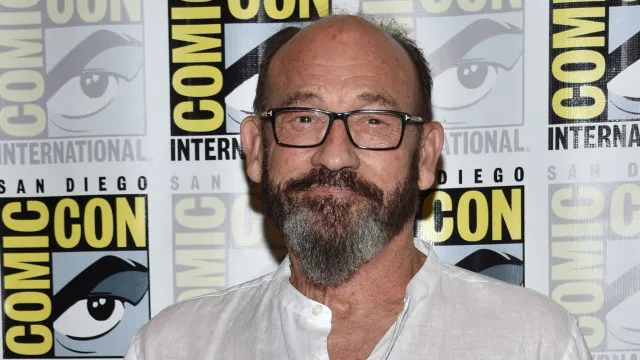 Morre Chuck Russell, diretor do filme “O Máscara”, aos 74 anos
