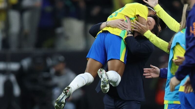 Arthur Elias aprova logística em caminho do Brasil na Copa Feminina