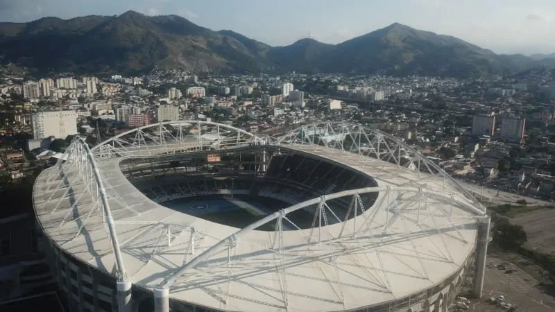 Ventania no Rio adia Botafogo x Fluminense pelo Brasileirão Feminino