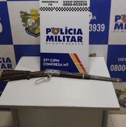 Homem é preso após ameaçar “dar tiro” de carabina no rosto da esposa em MT