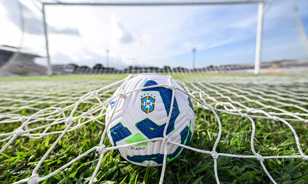Visitantes abrem vantagem na briga por acesso ao Brasileirão Feminino