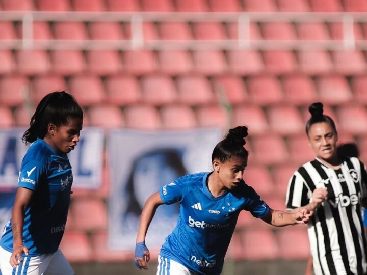 Cruzeiro vence Botafogo no Brasileirão Feminino