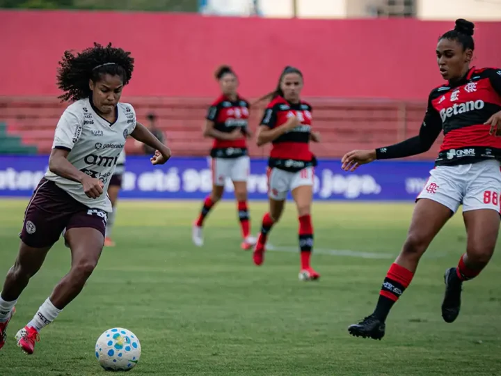 Brasileirão Feminino: Flamengo vence Ferroviára nas quartas por 1 a 0