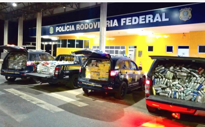 PRF apreende mais de 2,4 toneladas de drogas em uma das maiores operações do ano