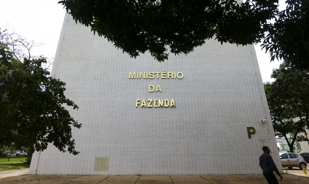 Governo Central registrou superávit de R$ 10,8 bilhões em julho