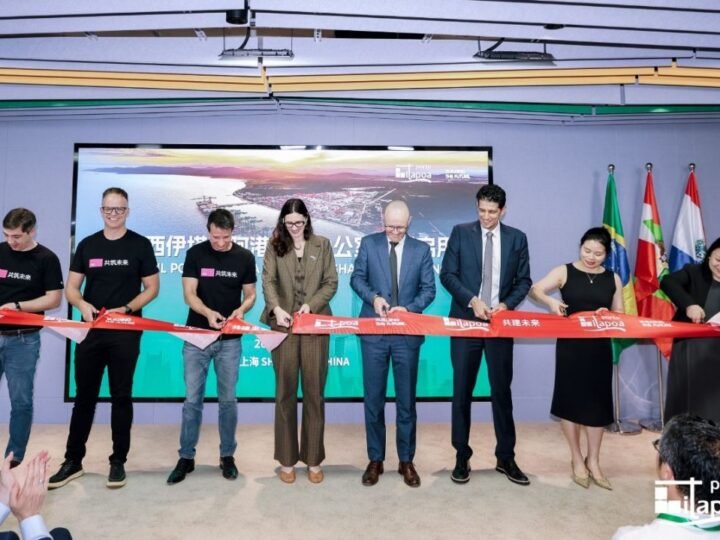Porto Itapoá inaugura escritório em Xangai