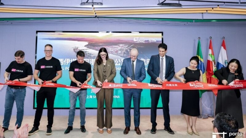 Porto Itapoá inaugura escritório em Xangai