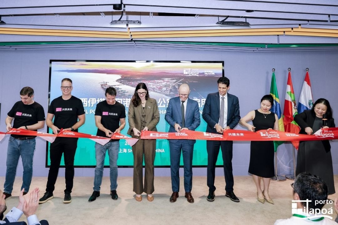 Porto Itapoá inaugura escritório em Xangai