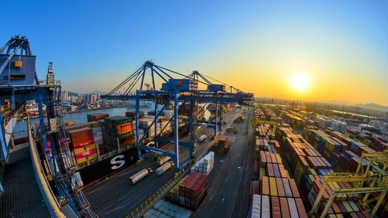 Exportações brasileiras aos Estados Unidos caem 12,2% no ano