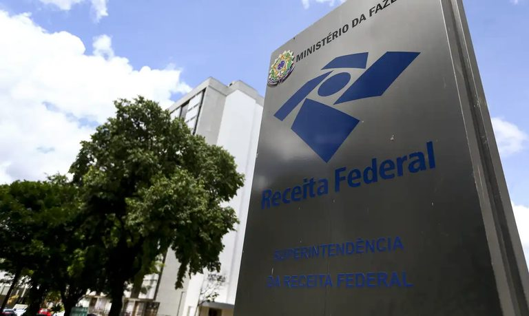 Receita arrecada R$ 3,1 bilhões com impostos sobre dividendos