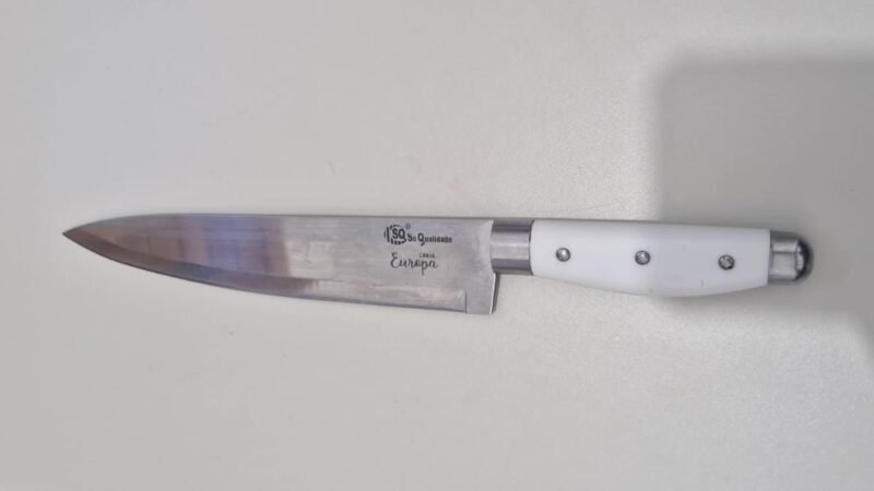 Mulher mantida em cárcere privado é resgatada após pedir socorro por mensagem em Matupá