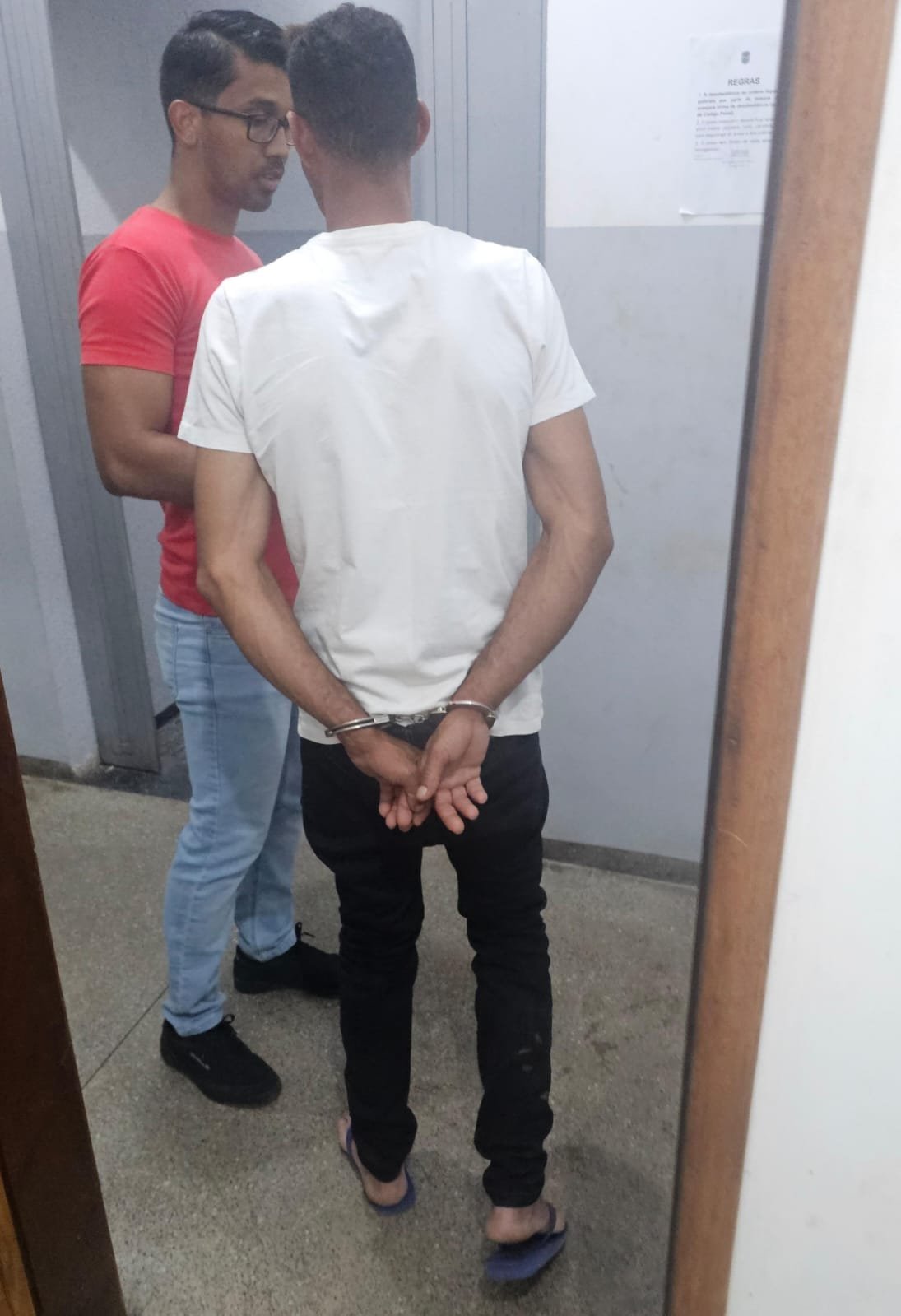 Pesadelo de 18 anos: viciado vende móveis de casa para comprar drogas, enforca companheira na frente dos filhos e acaba preso em Peixoto de Azevedo