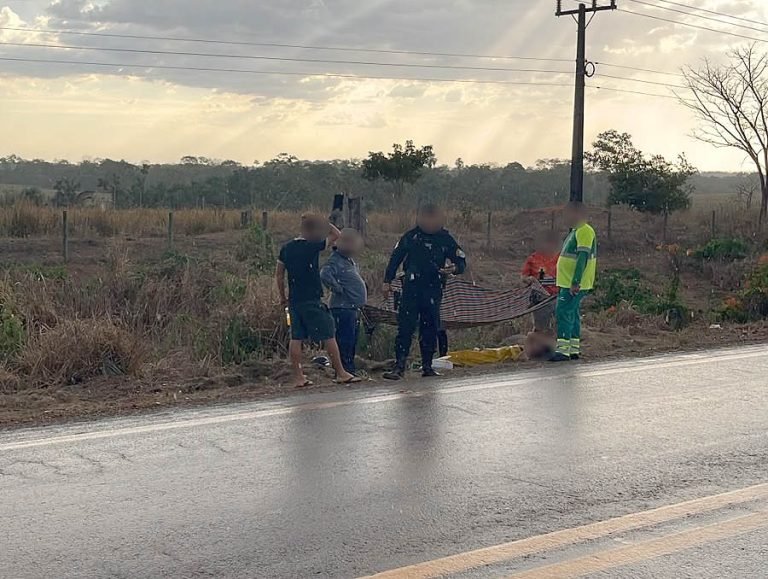 Trailer se desprende de caminhonete e mulher fica ferida na MT-208, em Carlinda