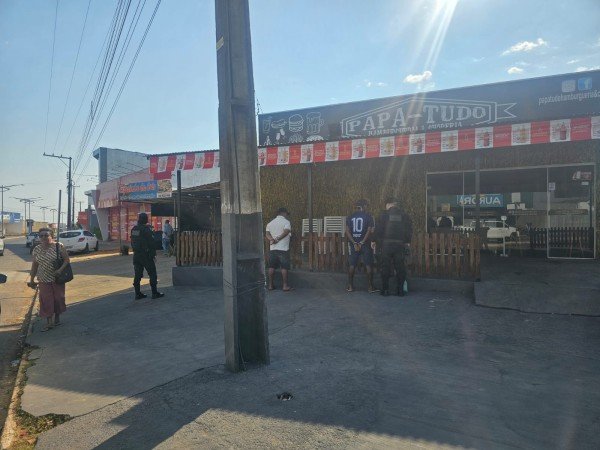 Briga termina com homem ferido a golpes de madeira e facadas em Matupá