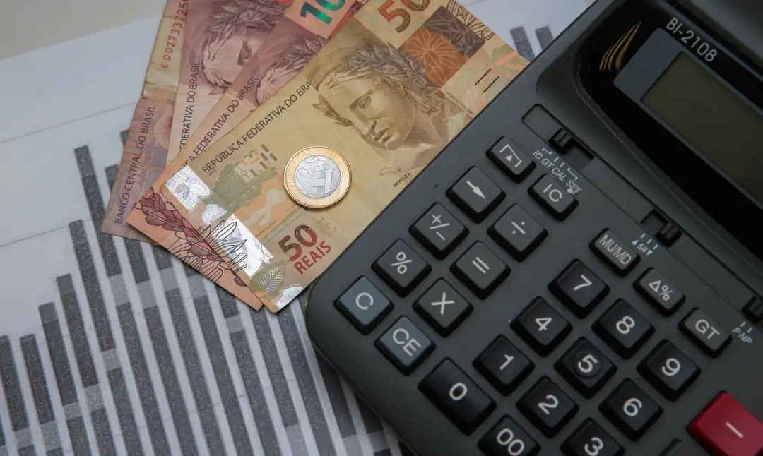 Mercado reduz expectativa para Selic em 2026