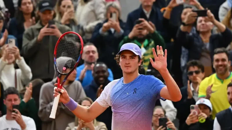 Incômodo no abdômen faz João Fonseca desistir do Masters de Cincinnati