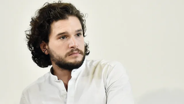 Série ‘Harry Potter’ troca Nicholas Hoult por Kit Harington após críticas