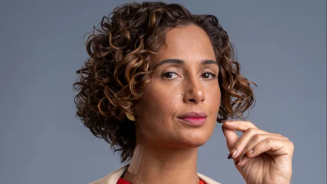 Camila Pitanga explica por que nunca fez botox e fala sobre sobre cuidados aos 47 anos