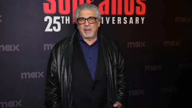 Morre Vincent Pastore, ator da série “Os Sopranos”, aos 80 anos