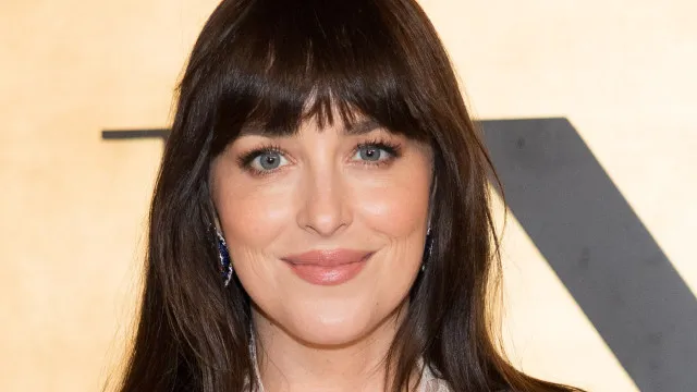 Dakota Johnson e Role Model terminam romance discreto após meses juntos