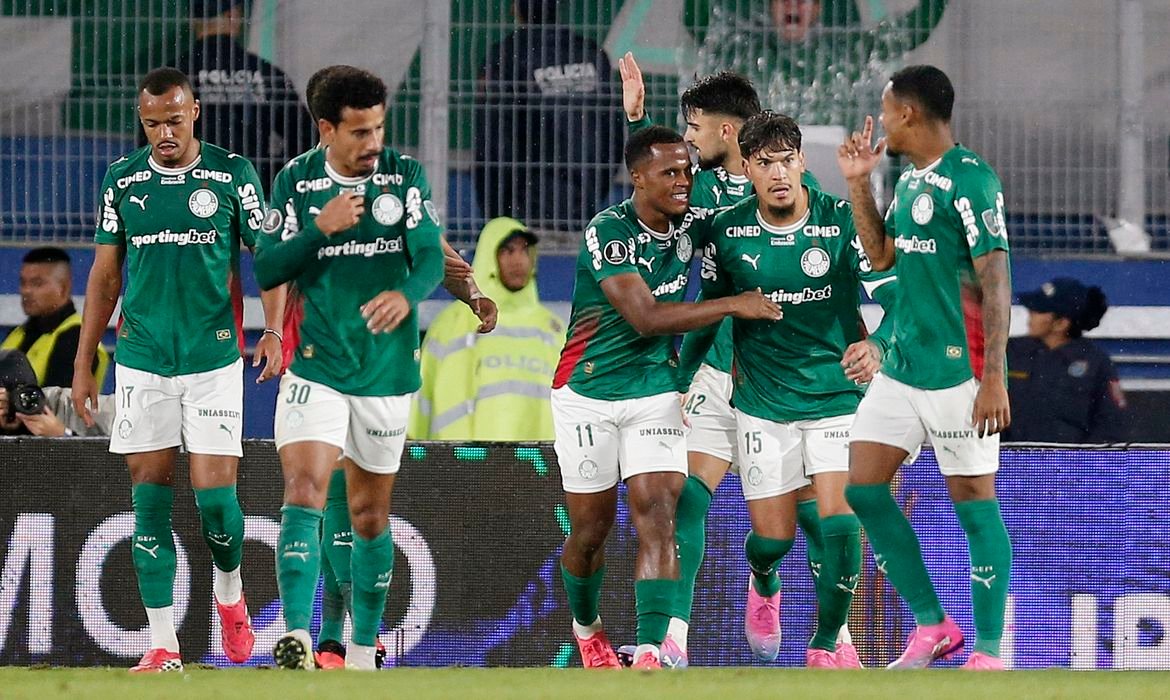Palmeiras vence Cerro Porteño fora e vai às quartas da Libertadores