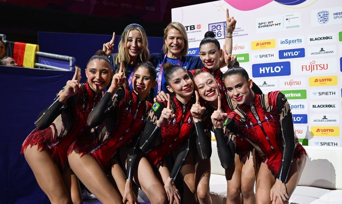 Brasil faz história e leva dois ouros no Mundial de ginástica rítmica