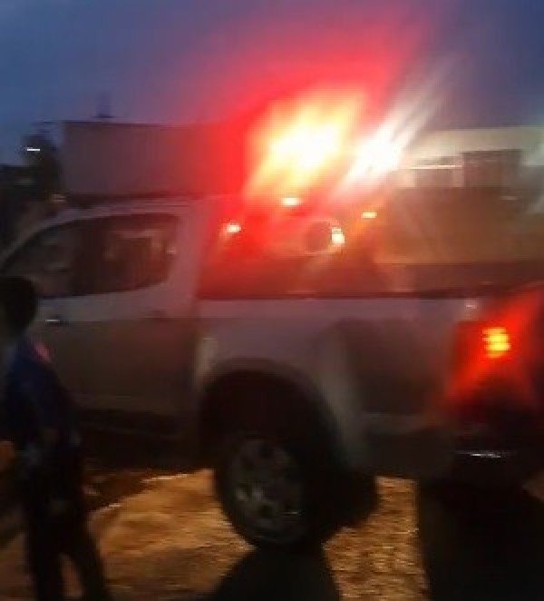 Palio bate na traseira de S-10 durante acesso à perimetral em Colíder