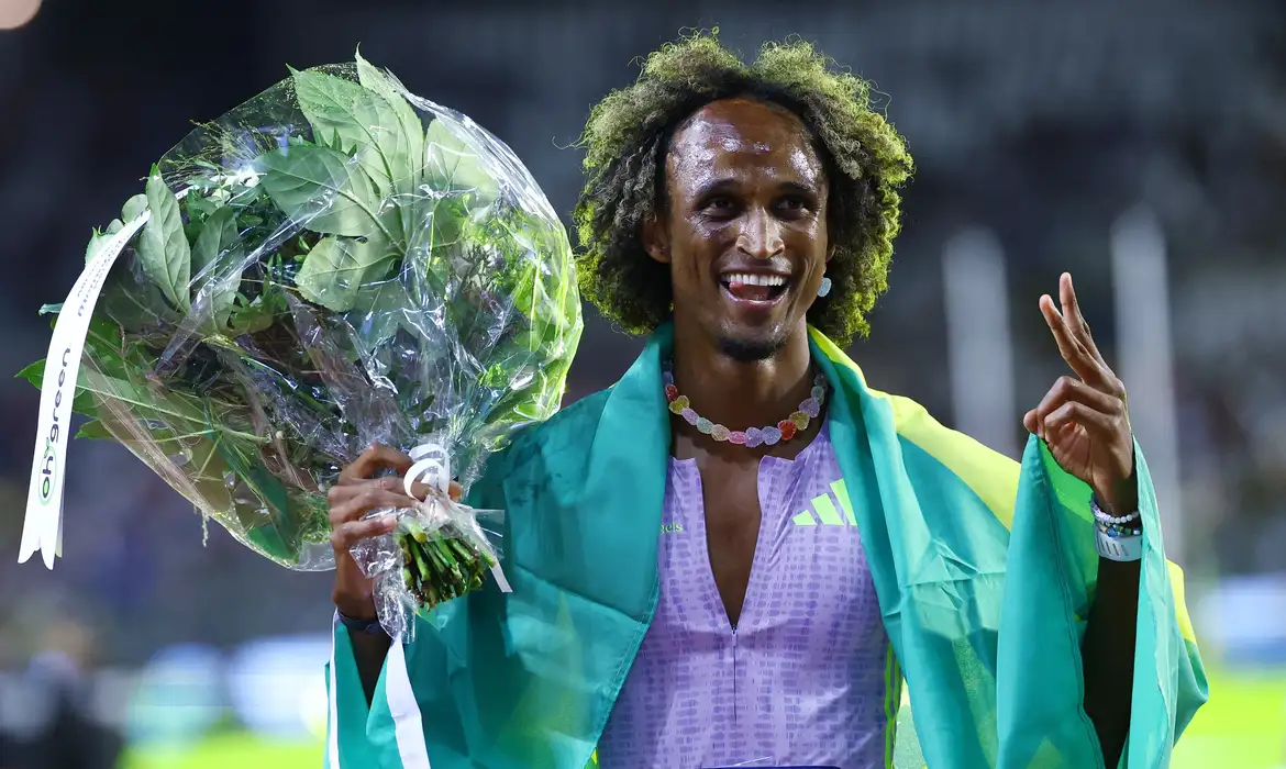 Alison dos Santos conquista o título da Liga Diamante pela 3ª vez