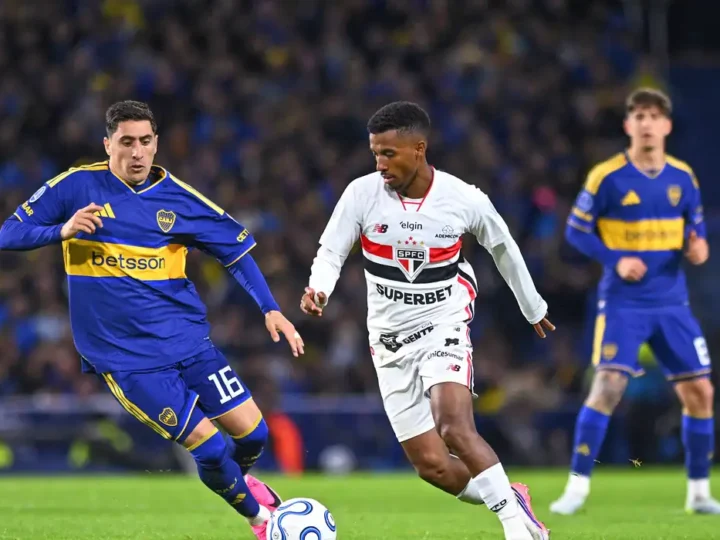 Ex-Palmeiras marca e São Paulo perde do Boca Juniors na Sul-Americana