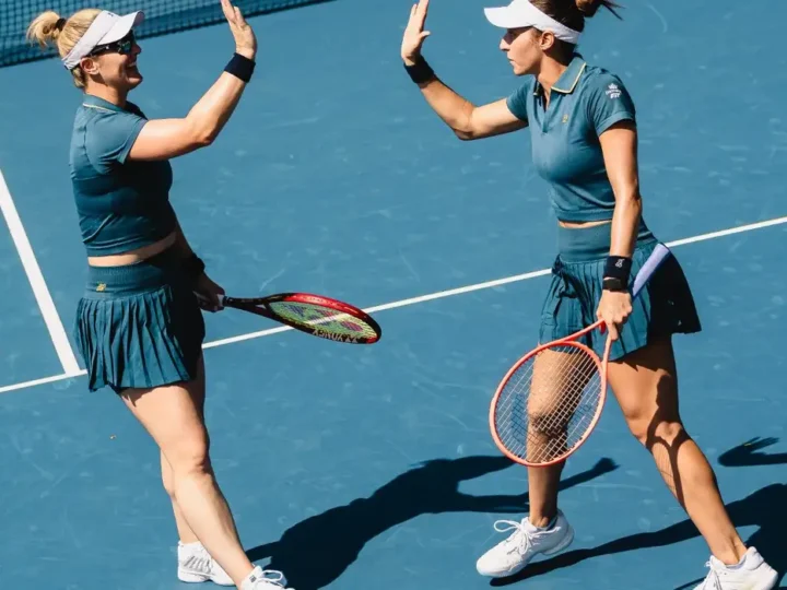 Dupla de Luisa Stefani vence mais uma e vai às oitavas do US Open