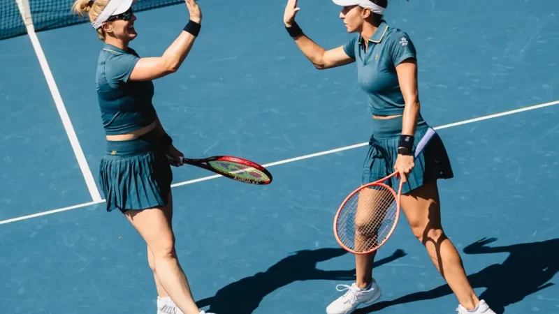 Dupla de Luisa Stefani vence mais uma e vai às oitavas do US Open